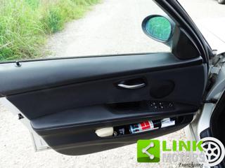 BMW 318 usata, con Monitoraggio pressione pneumatici