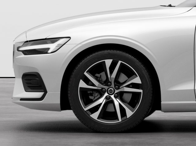 VOLVO V60 usata, con Cerchi in lega