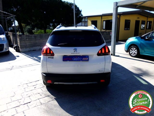 PEUGEOT 2008 usata, con Autoradio
