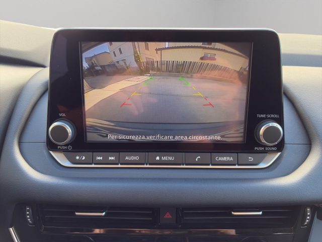 NISSAN Qashqai usata, con Fari LED