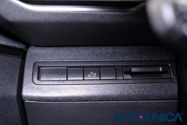 PEUGEOT 3008 usata, con Chiusura centralizzata telecomandata