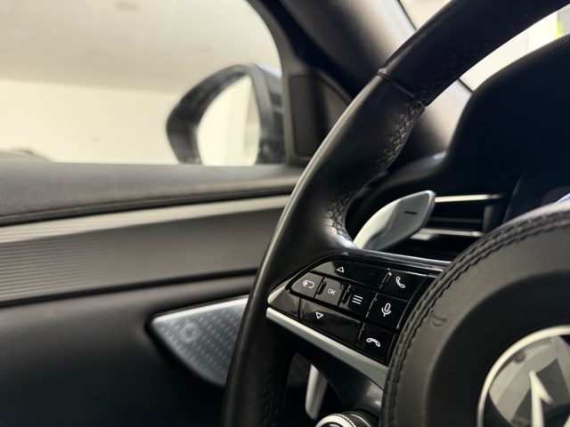 MASERATI Grecale usata, con Volante in pelle