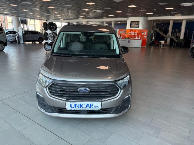 FORD Tourneo Connect usata, con Autoradio