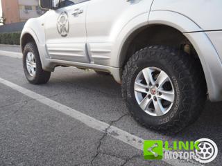 MITSUBISHI Pajero usata 22