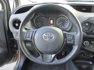 TOYOTA Yaris usata, con Volante in pelle