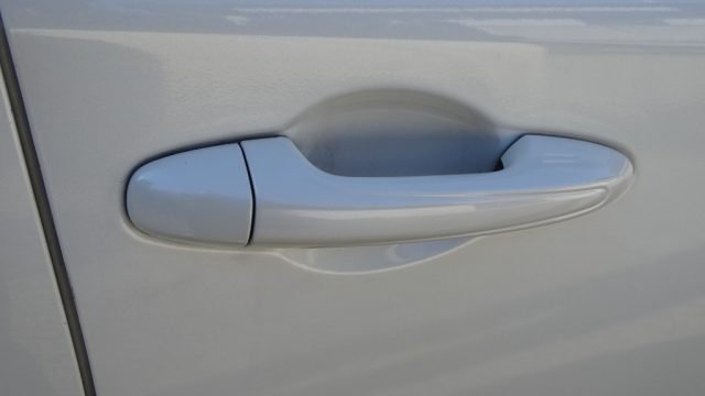 TOYOTA RAV 4 usata, con Riconoscimento dei segnali stradali