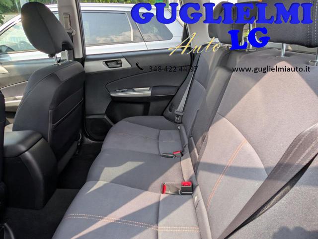 SUBARU Forester usata, con Sedile posteriore sdoppiato