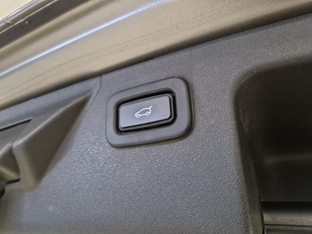 LAND ROVER Discovery Sport usata, con Regolazione elettrica sedili