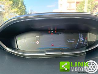 PEUGEOT 3008 usata, con Volante multifunzione