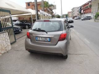 TOYOTA Yaris usata, con ESP