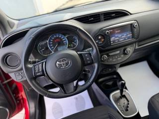TOYOTA Yaris usata 18