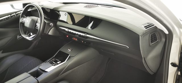 DS AUTOMOBILES DS 4 usata, con Climatizzatore automatico, 2 zone