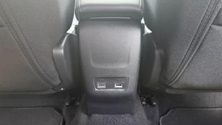 PEUGEOT 2008 usata, con Sedile posteriore sdoppiato