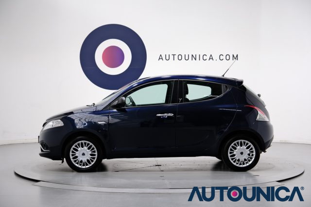 LANCIA Ypsilon usata, con Fendinebbia