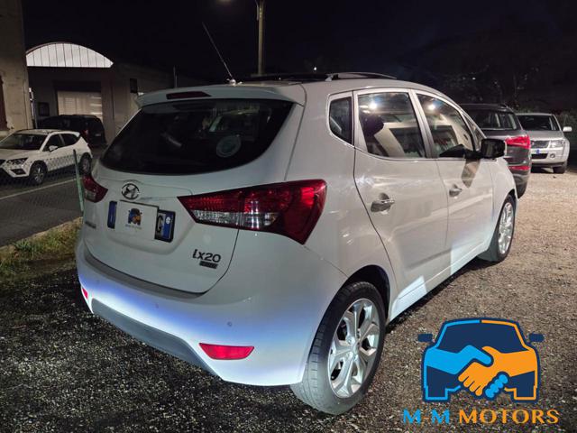 HYUNDAI iX20 usata, con Alzacristalli elettrici