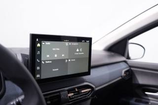 DACIA Sandero usata, con Fari LED