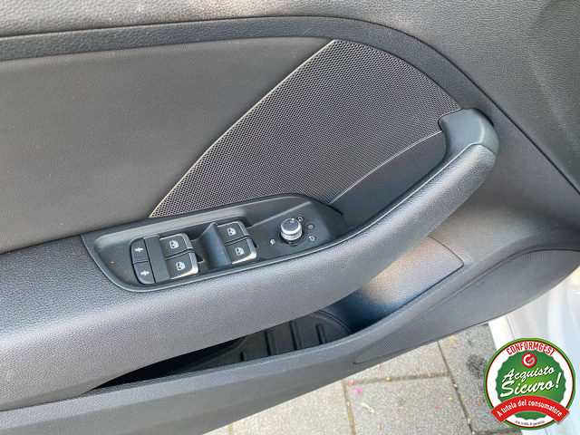 AUDI A3 usata, con Autoradio