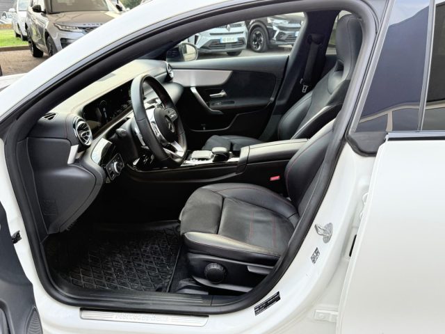MERCEDES-BENZ CLA 200 usata, con Chiusura centralizzata