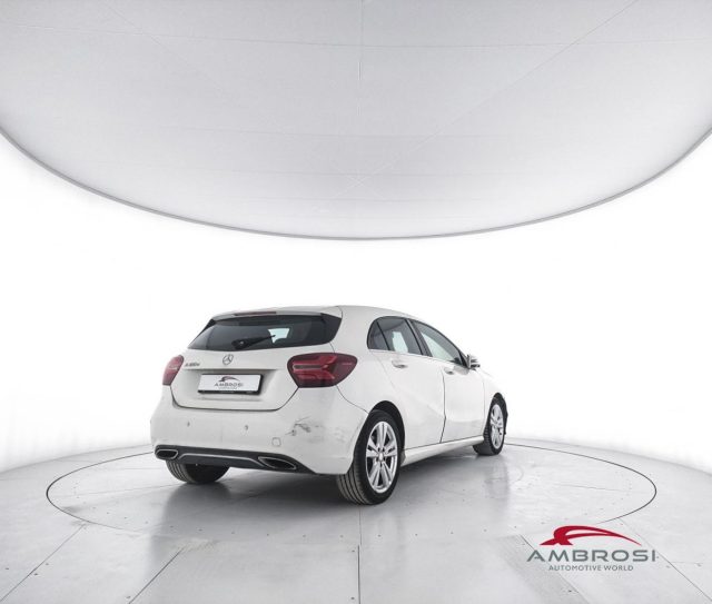 MERCEDES-BENZ A 180 usata 2