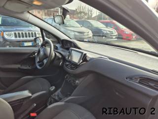 PEUGEOT 208 usata, con Volante multifunzione