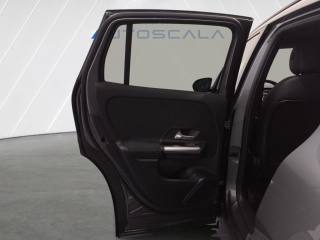 MERCEDES-BENZ GLA 200 usata, con Bracciolo