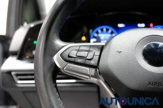 VOLKSWAGEN Golf usata, con Touch screen