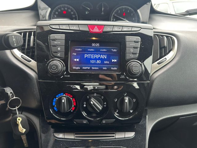 LANCIA Ypsilon usata, con Chiusura centralizzata