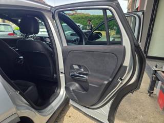 MERCEDES-BENZ GLA 200 usata 103