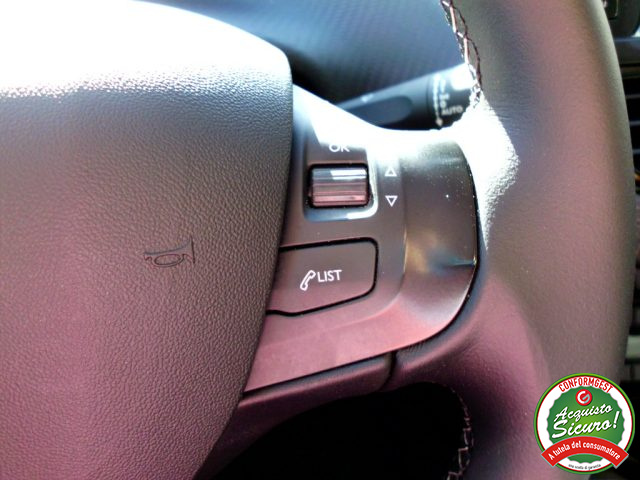 PEUGEOT 2008 usata, con Luci diurne LED