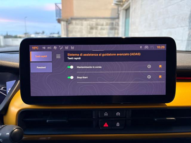 JEEP Avenger usata, con Volante in pelle