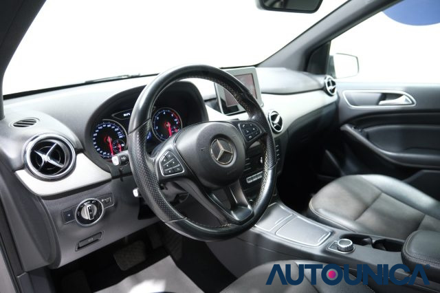 MERCEDES-BENZ B 180 usata, con Alzacristalli elettrici