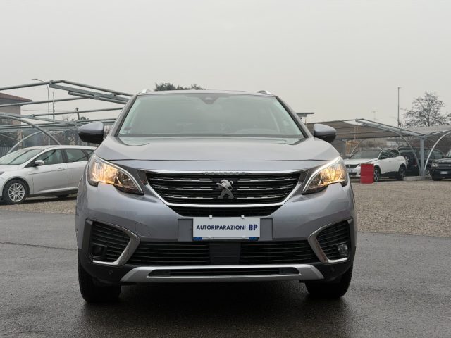PEUGEOT 5008 usata, con Airbag