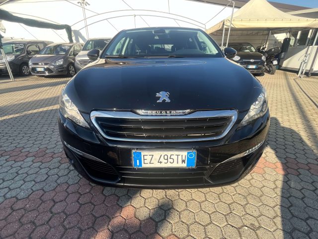 PEUGEOT 308 usata, con Airbag