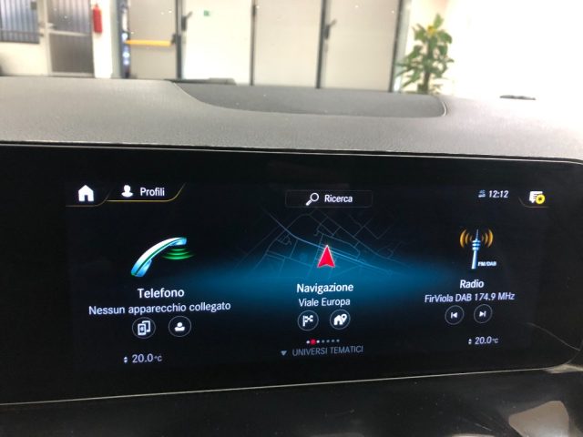 MERCEDES-BENZ GLA 200 usata, con Autoradio digitale