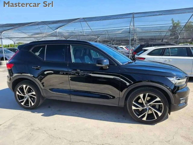 VOLVO XC40 usata, con Autoradio