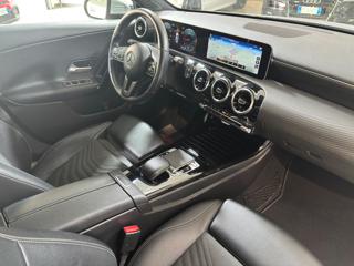 MERCEDES-BENZ A 180 usata, con Cronologia tagliandi