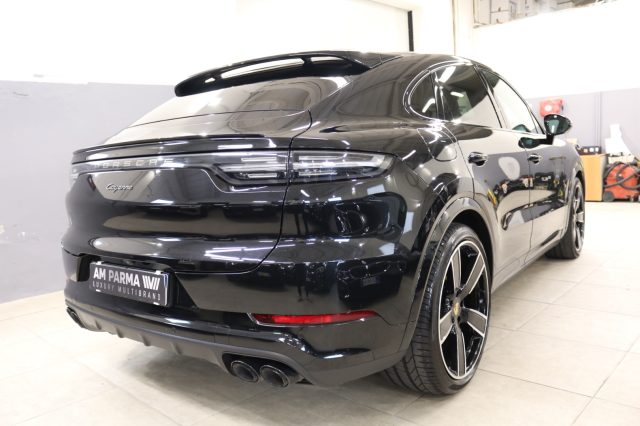 PORSCHE Cayenne usata, con Autoradio