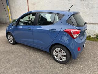 HYUNDAI i10 usata, con Airbag