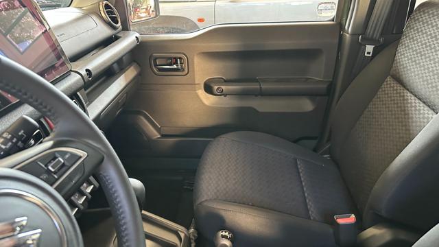 SUZUKI Jimny usata, con Servosterzo