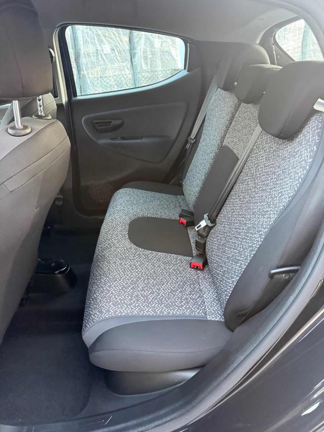 LANCIA Ypsilon usata, con Sedile posteriore sdoppiato