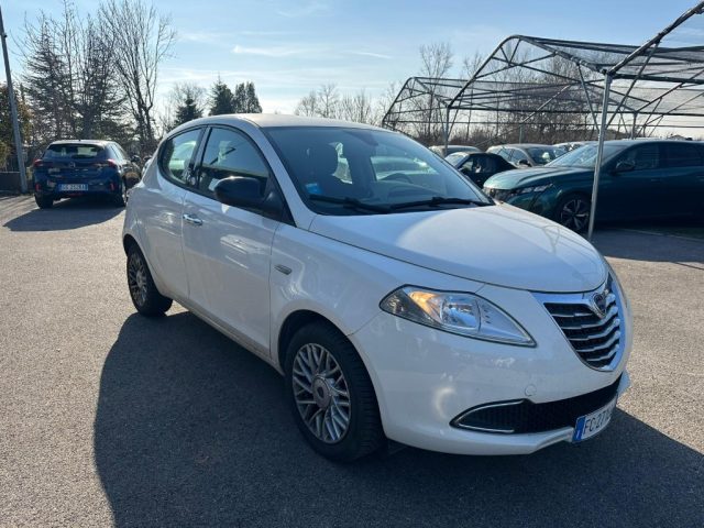 LANCIA Ypsilon usata, con ABS