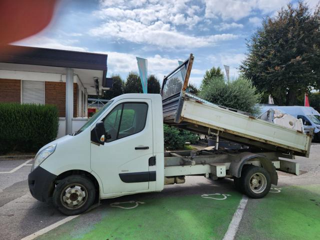 OPEL Movano usata, con Airbag