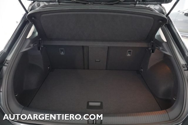 VOLKSWAGEN T-Roc usata, con Volante multifunzione
