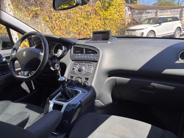 PEUGEOT 5008 usata, con Cerchi in lega