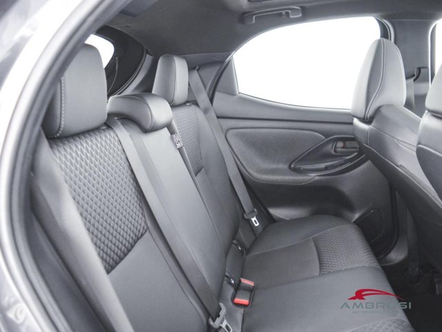 TOYOTA Yaris usata 10