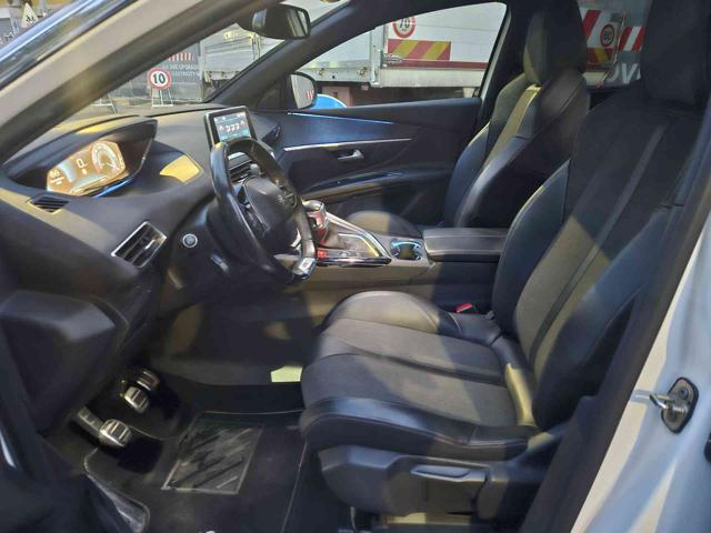PEUGEOT 5008 usata, con Cerchi in lega