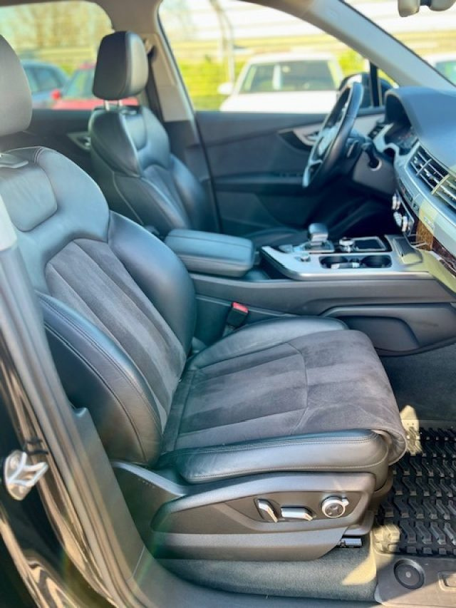 AUDI Q7 usata, con Climatizzatore