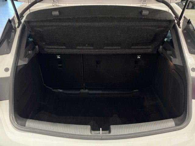 OPEL Astra usata, con Servosterzo