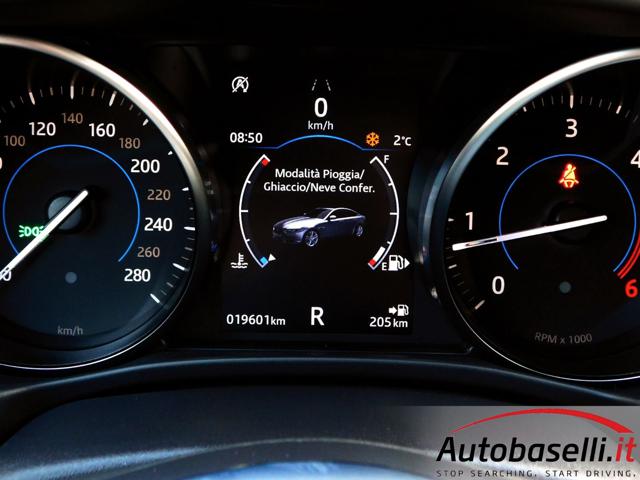 JAGUAR XE usata, con Limitatore di velocità