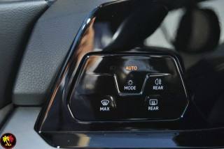 VOLKSWAGEN Golf usata, con Controllo automatico clima